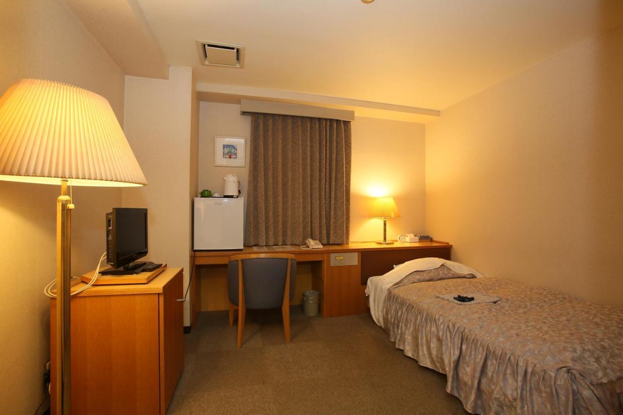 Business Hotel Masumi Sou Ikeda  Zimmer foto
